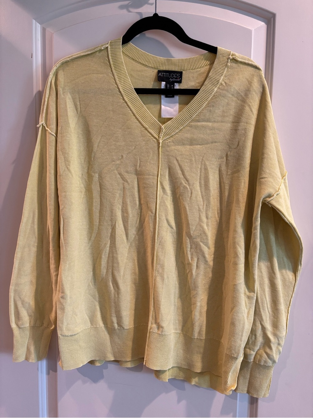 Attitudes by Renee Peach V-Neck Lightweight Knit Sweater